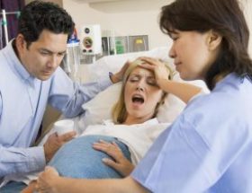 Пологи при вузькому тазі: типи патології та особливості перебігу вагітності, можливі ускладнення при пологах, показання для кесаревого розтину