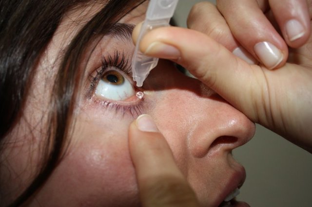 Очні краплі Видисик: інструкція до гелю для очей, показання