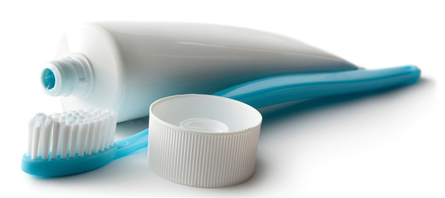 Фтор в зубній пасті: користь і шкода, навіщо він потрібен, чи шкідливий