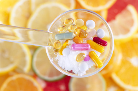 Сумісність ліків з продуктами харчування: які таблетки і препарати не сумісні з їжею
