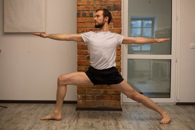 Йога для потенції чоловіків і вправи для підвищення: користь, правила і асани