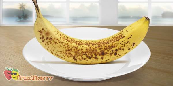 Скільки білків, жирів, вуглеводів, калорій в одному банані на 100 грам