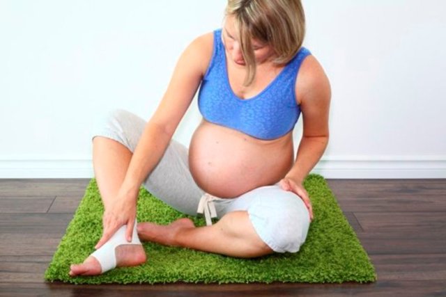 Набрякають ноги при вагітності - що робити, причини набряків при вагітності, лікування