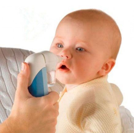 У немовляти соплі в носоглотці: що робити, як позбутися в домашніх умовах