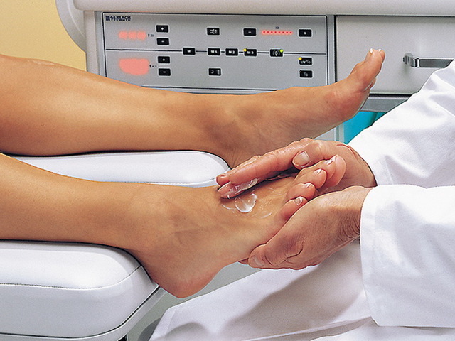 Гиперкератоз стоп: причини і симптоми гиперкератоза ніг, методи лікування