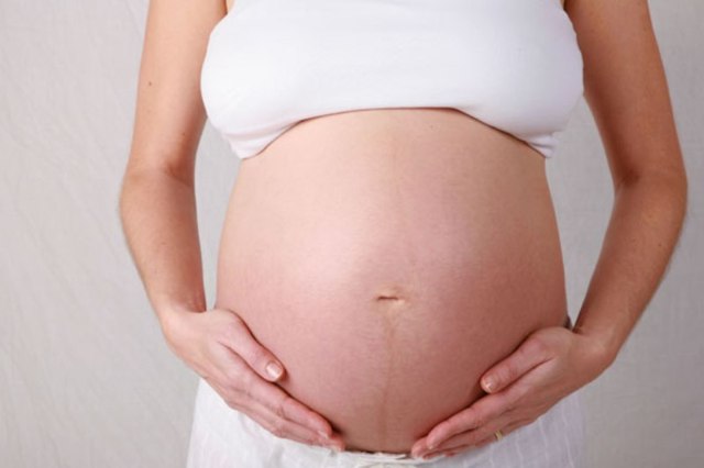 36 тиждень вагітності: що відбувається з малюком і мамою, коли опускається живіт