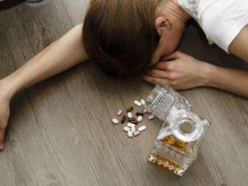 Пімафуцин і алкоголь: взаємодія препарату зі спиртним, вплив на організм, ймовірні побічні ефекти
