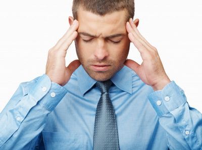  Чому з'являються головний біль і слабкість при прискореному пульсі?