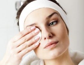 Як зволожити суху шкіру обличчя: рецепти поживних домашніх масок і способи їх застосування, ефект від їх використання