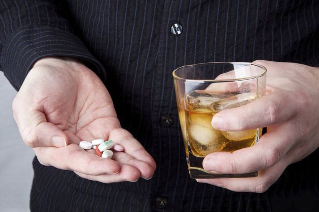 Гіпотензивні засоби, таблетки від тиску і алкоголь - сумісність, наслідки