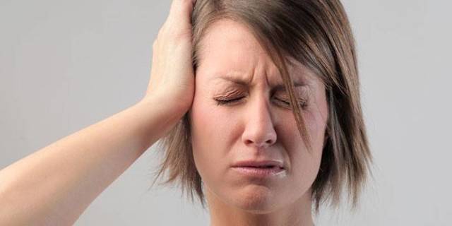 Чому болить горло і як лікувати біль у горлі?