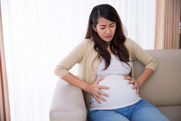 Пронос при вагітності на ранніх термінах, в другому, третьому триместрі: чим зупинити