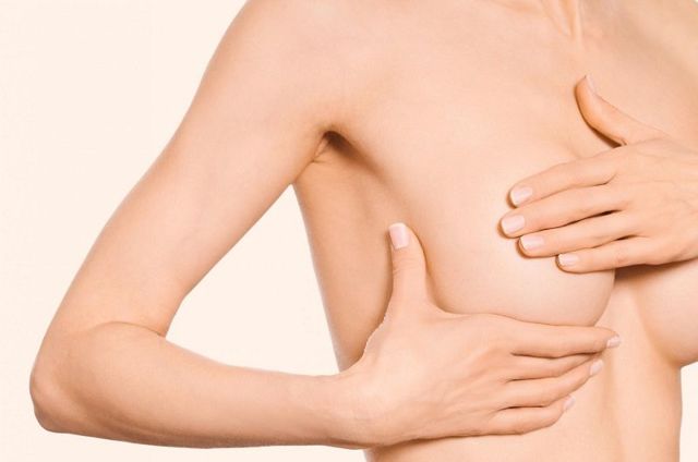 Ущільнення в молочній залозі: що це може бути, чому виникають освіти в грудях і як діагностувати патологію?