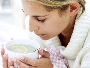 Лікування отиту при грудному вигодовуванні: як і чим у годуючої мами