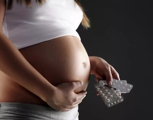 Як лікувати застуду вагітним: правила лікування застуди при вагітності в 1, 2 і 3 триместрах, вплив інфекції на плід.