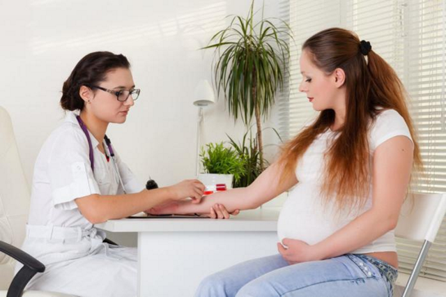 Чим небезпечний вірус цитомегалії при вагітності: як впливає на плід і які потрібно здати аналізи, щоб виявити