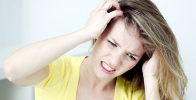 Від чого виникає сильний головний біль в районі маківки?