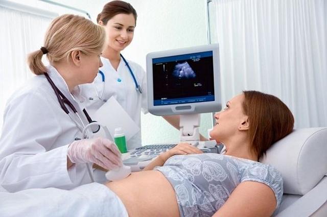 Вагітність після ЕКЗ: калькулятор і ознаки природної вагітності
