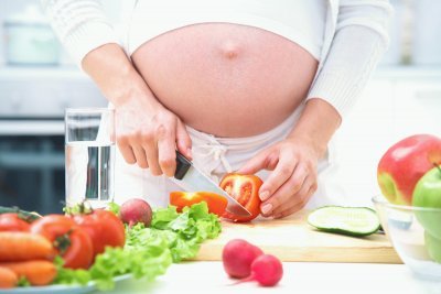 Як позбутися від печії при вагітності: народні засоби і дієта при печії у вагітних