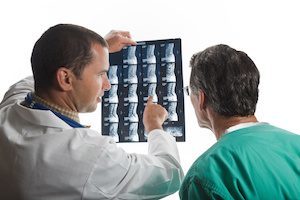 Комп'ютерна томографія хребта при міжхребцевої грижі: необхідність і шкода процедури 