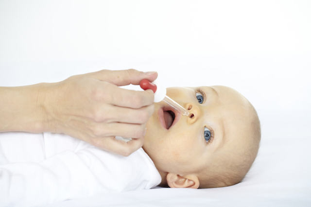 Нежить у грудничка: лікування нежиті у дитини до року, лікування нежиті у новонароджених