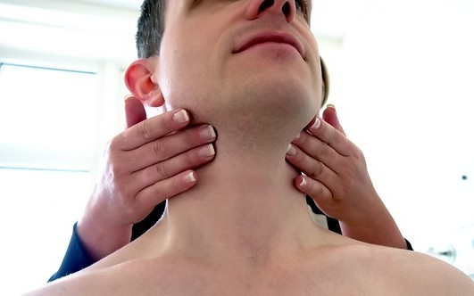Опухли лімфовузли на шиї: що робити, як лікувати?