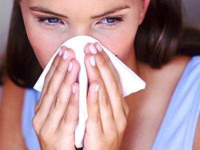 Свербить ніс, чхання і нежить: чому свербить при застуді і як лікувати?