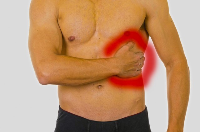 Перелом грудини: види пошкоджень, супутні симптоми, тактика лікування, період реабілітації