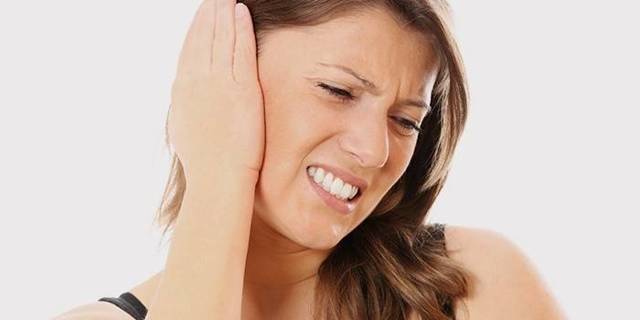 Зовнішній отит, вухо плавця: симптоми у дорослих і дітей, лікування, краплі