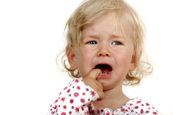 Висип при ангіні і біль в горлі: причини у дитини і дорослого, лікування