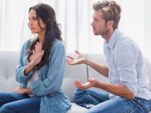 Чому чоловіки не люблять говорити про відносини