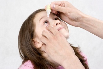 Алергічний кон'юнктивіт у дитини: симптоми, фото, лікування у домашніх умовах
