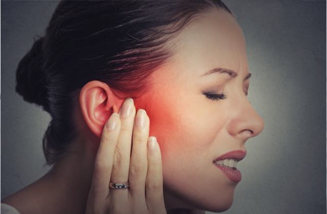 Отит середнього вуха: симптоми і лікування у дорослих в домашніх умовах