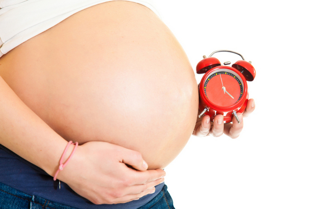 Переношена вагітність: причини, симптоми, наслідки, ведення пологів