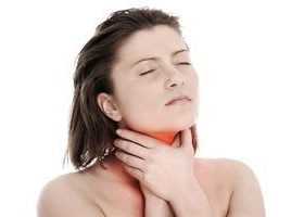 Болить горло і нежить: можливі захворювання і діагностика, медикаменти і народні методи лікування