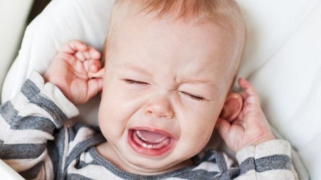 Гомеопатія при отиті у дитини і дорослого: лікування болю у вухах