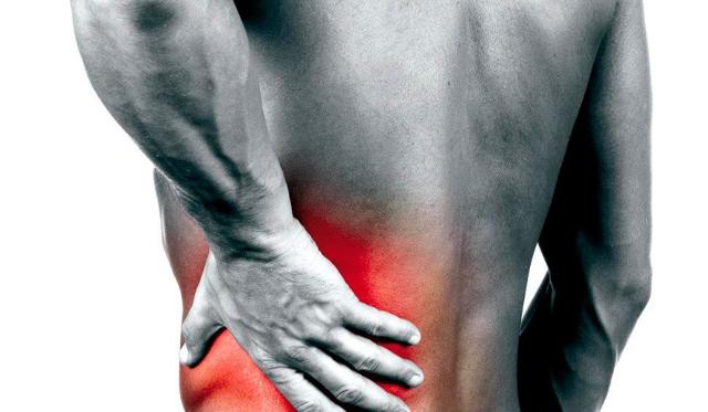 На що вказує біль в лівому і правому підребер'ї?