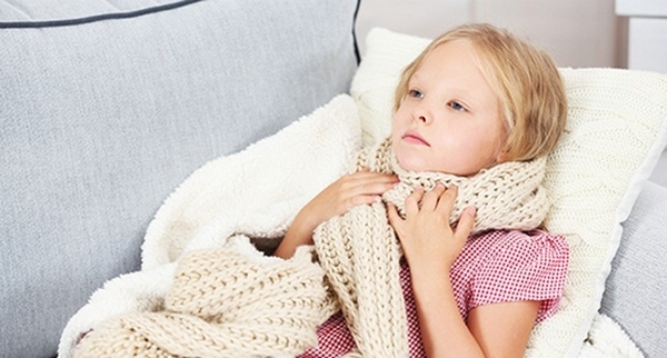 Ангіна без температури у дітей і дорослих: симптоми і лікування