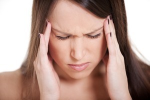 Чому часто болить голова і паморочиться?