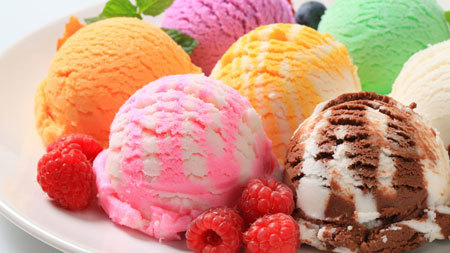 Морозиво при ангіні: чи можна їсти коли болить горло, допомагає чи ні