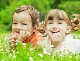 Симптоми алергічного кон'юнктивіту у дитини: докладні фото, ефективне лікування в домашніх умовах