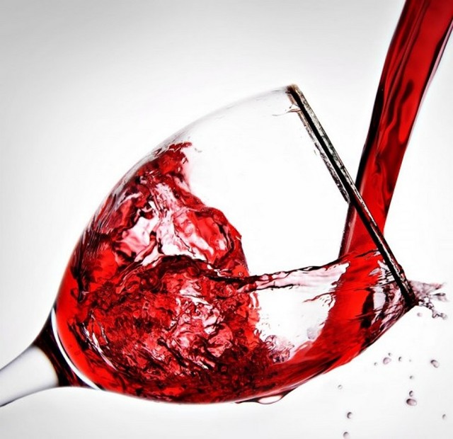 Чи можна змішувати алкоголь з антибіотиками: які наслідки вживання вина з антибіотиками