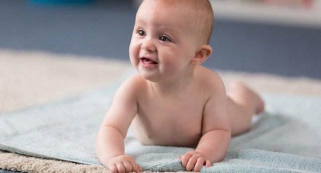 Викривлення гомілок у жінок, немовлят, новонароджених: причини, корекція