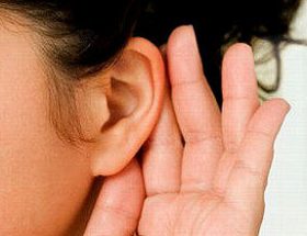 Продування вух при отиті: як правильно і чи можна