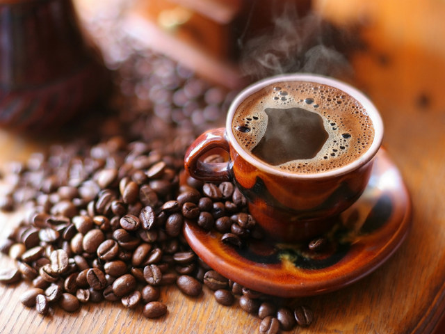 Кава і тестостерон у чоловіків: вплив кофеїну на рівень гормону