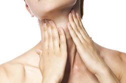 Набряк гортані (горла): причини, симптоми і лікування, як зняти в домашніх умовах