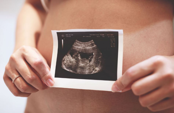 Обстеження при вагітності: аналізи і обов'язкові пренатальні скрининги 