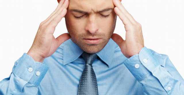 Болить голова через гаймориту, що робити?