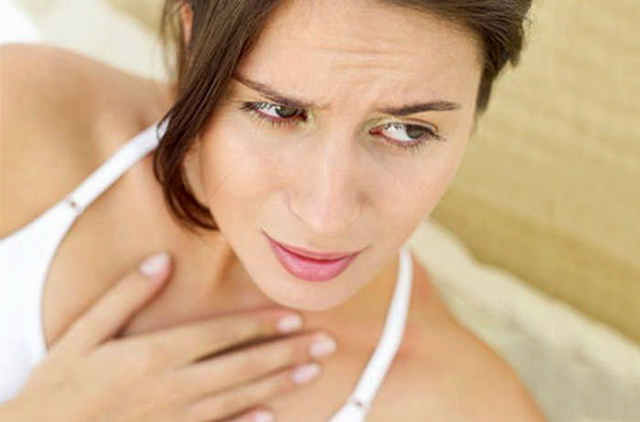 Присмак крові в роті: провокуючі фактори, діагностика захворювань, способи позбавлення