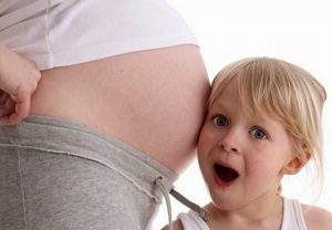 Ворушіння дитини, плода при вагітності: коли починається, на якому терміні
